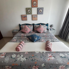 Large Private Room With Ensuite Bathroom at Sharjah-Dubai Border